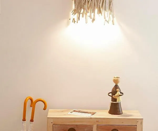 Apartment Old Fence - By Mayoral